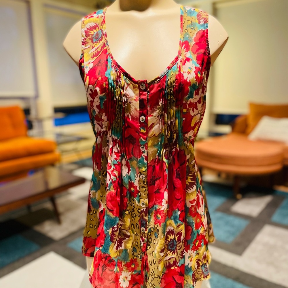American Rag size small, Silky Feel Tank Top, Super Cute, EUC, tank top, tunic